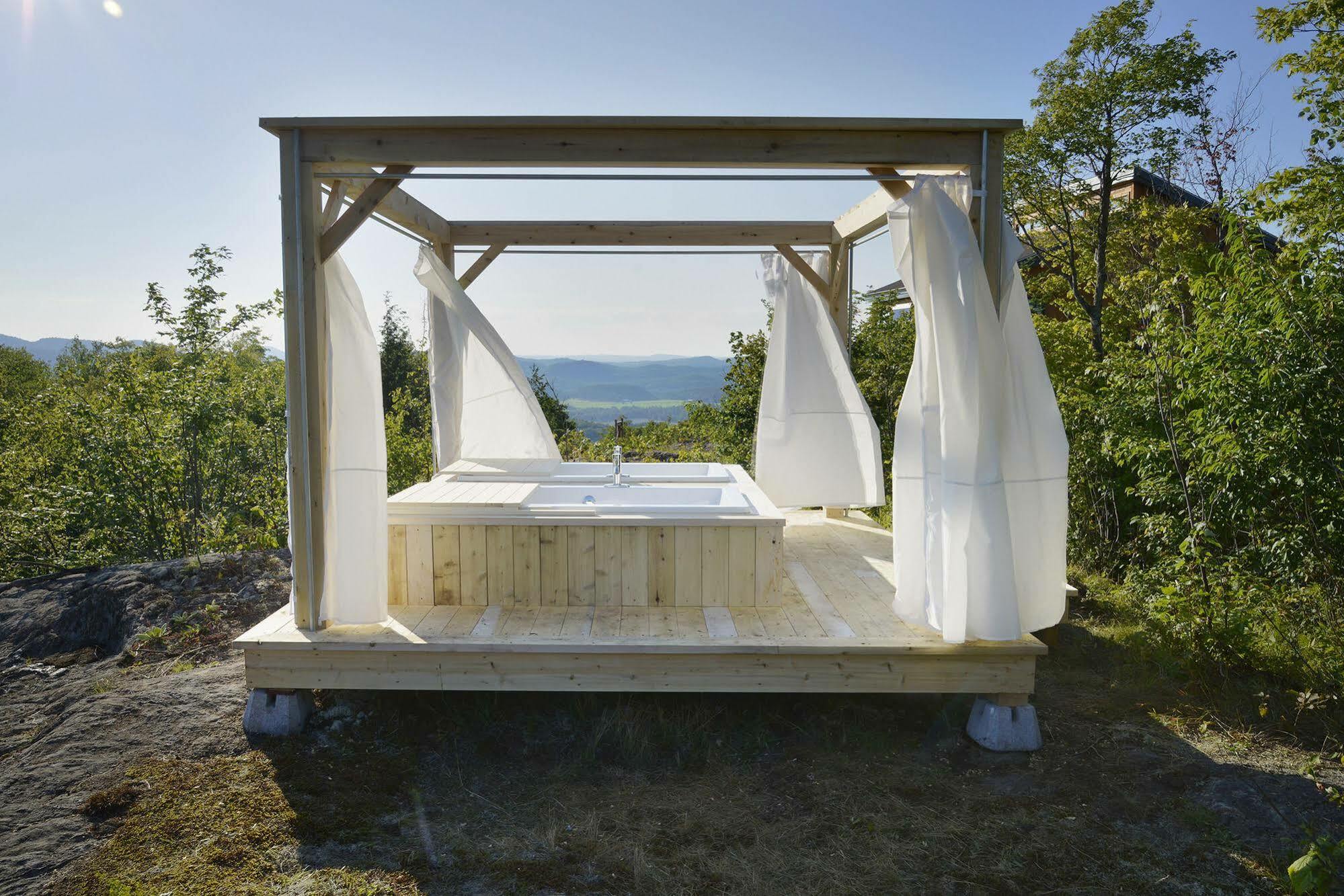 Eco Spa Highland Grenville-Sur-La-Rouge Buitenkant foto