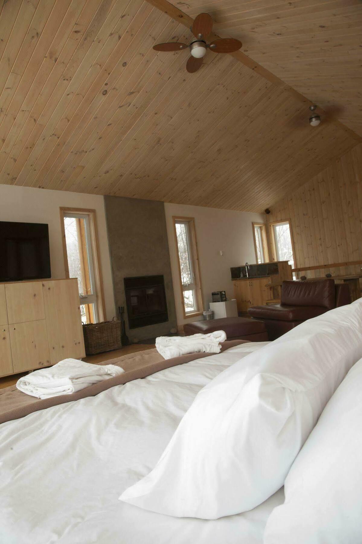 Eco Spa Highland Grenville-Sur-La-Rouge Buitenkant foto